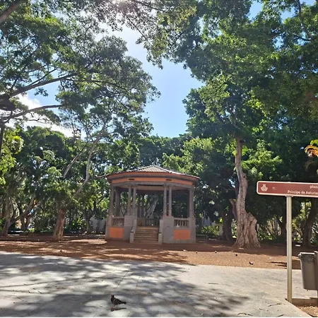 Castillo 17 Parking Incluido Διαμέρισμα *