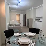 Castillo 17 Parking Incluido Apartment *